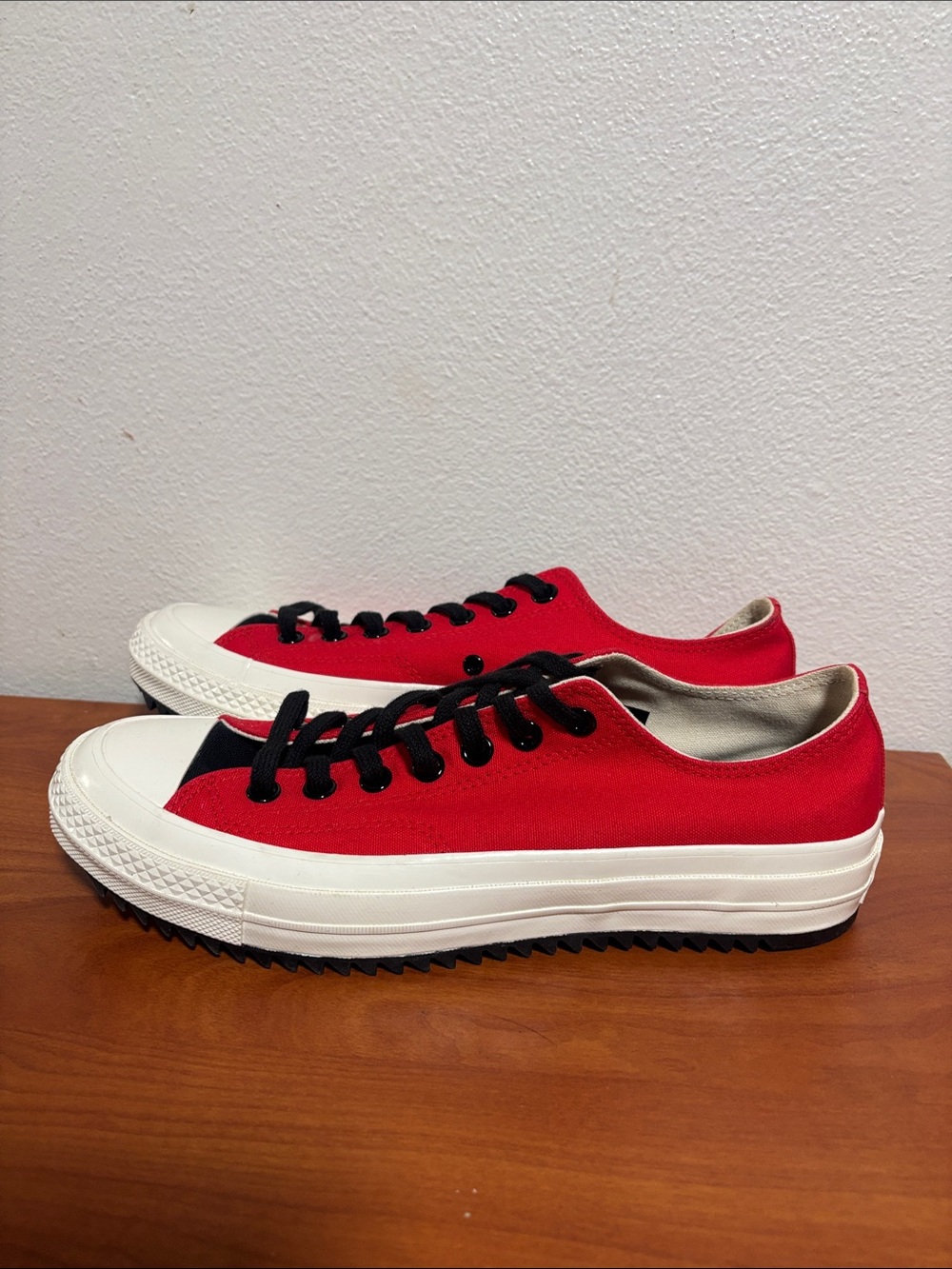 Converse all stars Low 70 obsidian Sneakers.Size 9 New